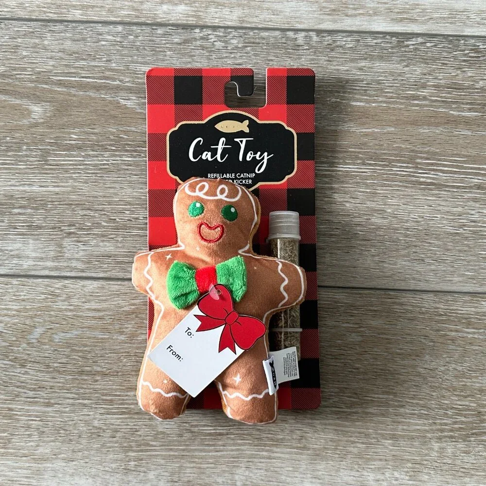 NWT Gingerbread Man Cat Toy Refillable Catnip Stuffed Kicker Cute!